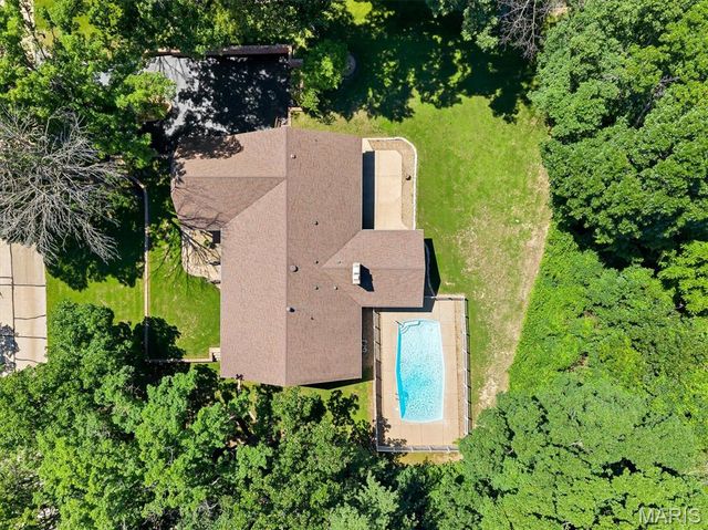9733 Fall Ridge Trail, Sunset Hills, MO 63127