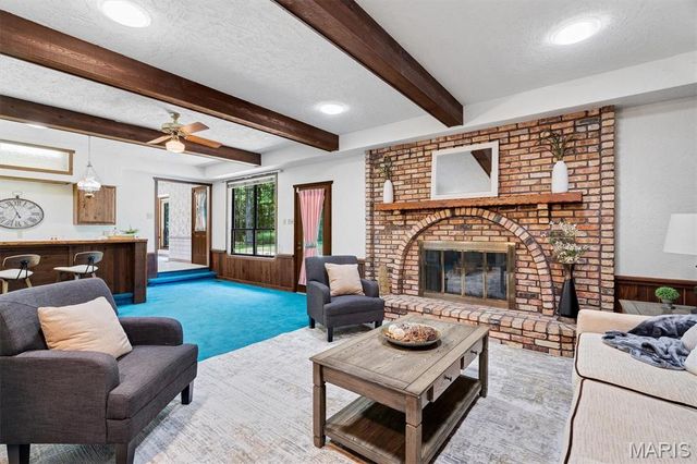 9733 Fall Ridge Trail, Sunset Hills, MO 63127