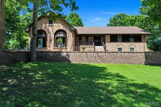9733 Fall Ridge Trail, Sunset Hills, MO 63127