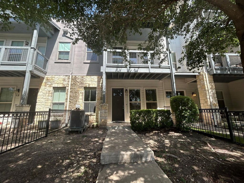 2520 Bluebonnet LN 12, Austin, TX 78704