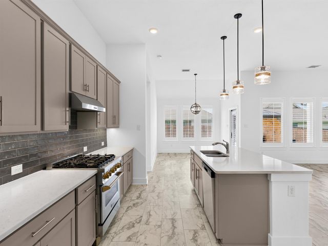 942 Lawless Lane, Fate, TX 75087