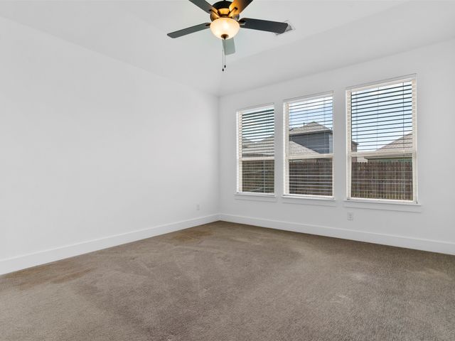 942 Lawless Lane, Fate, TX 75087