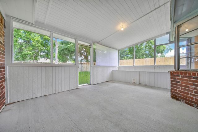 807 Richvale Lane, Houston, TX 77062