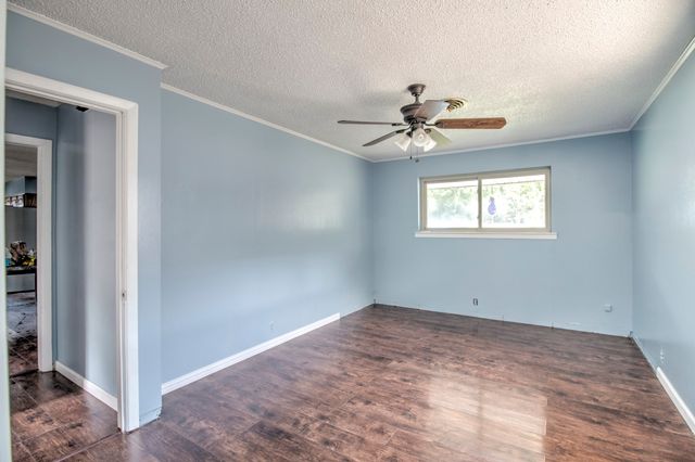 929 Dodson Street, Gainesville, TX 76240