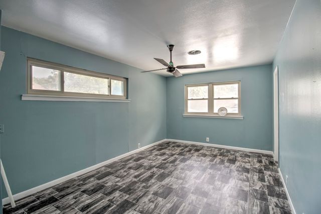 929 Dodson Street, Gainesville, TX 76240