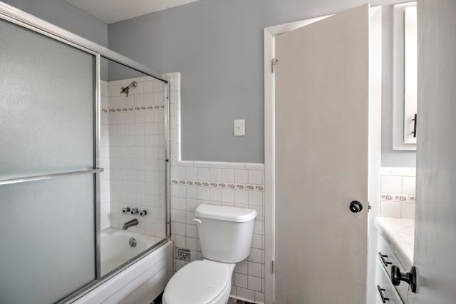 929 Dodson Street, Gainesville, TX 76240