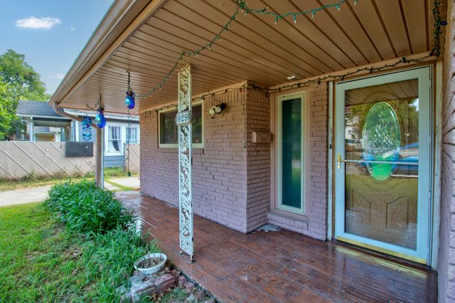 929 Dodson Street, Gainesville, TX 76240