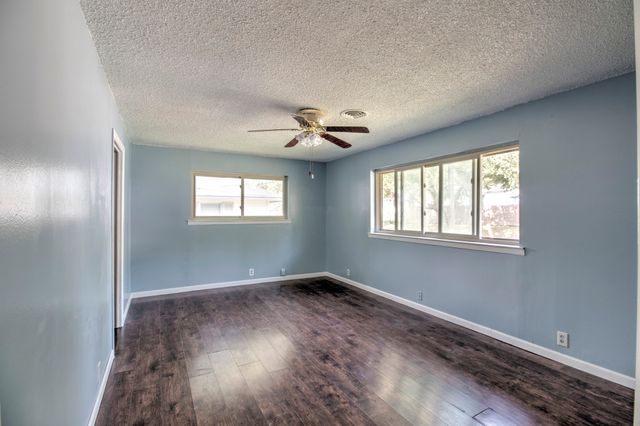 929 Dodson Street, Gainesville, TX 76240