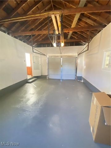 808 Marmion Avenue, Youngstown, OH 44502