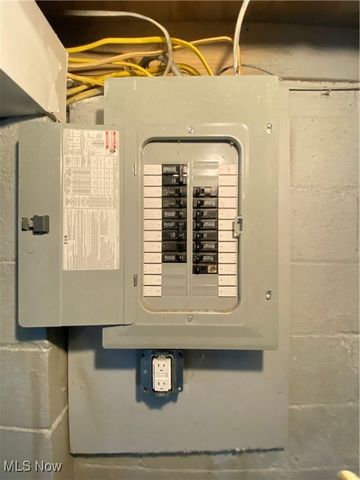 808 Marmion Avenue, Youngstown, OH 44502