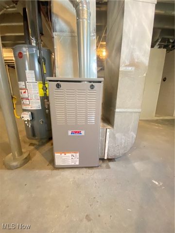 808 Marmion Avenue, Youngstown, OH 44502