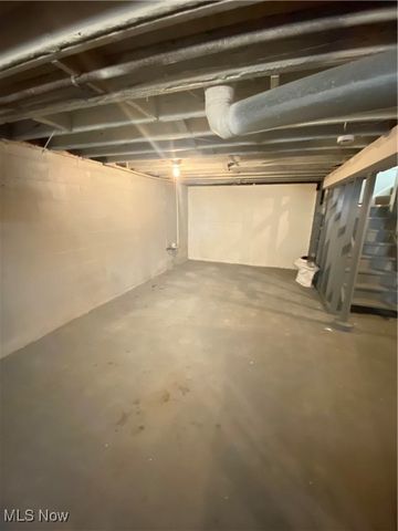 808 Marmion Avenue, Youngstown, OH 44502