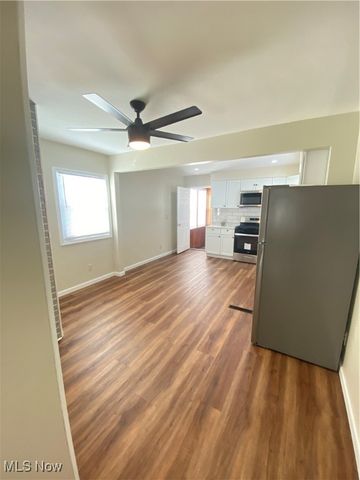 808 Marmion Avenue, Youngstown, OH 44502