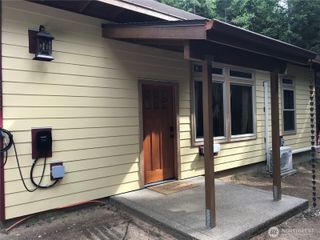 323 E Pickering Road, Shelton, WA 98584