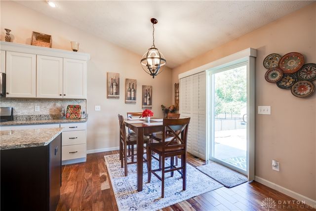 102 Wolf Creek Court, Franklin, OH 45005