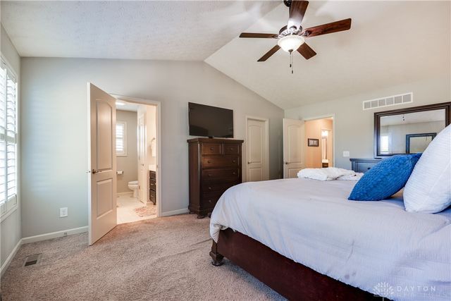 102 Wolf Creek Court, Franklin, OH 45005