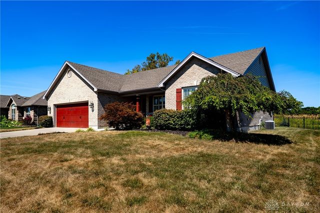 102 Wolf Creek Court, Franklin, OH 45005