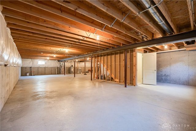 102 Wolf Creek Court, Franklin, OH 45005