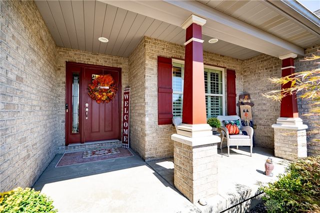 102 Wolf Creek Court, Franklin, OH 45005