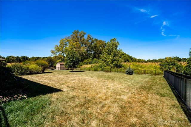 102 Wolf Creek Court, Franklin, OH 45005