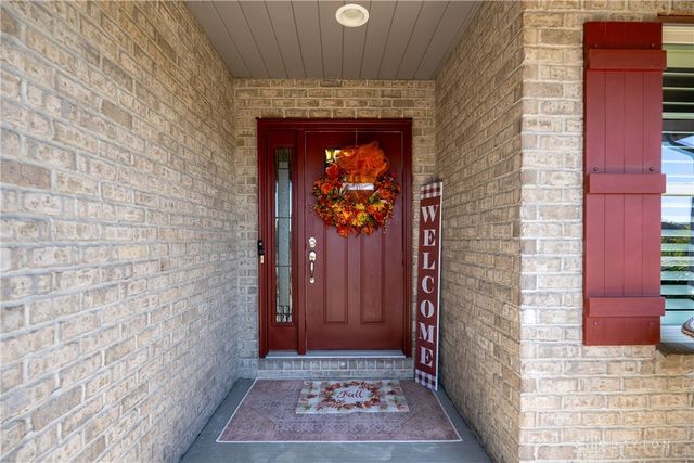 102 Wolf Creek Court, Franklin, OH 45005