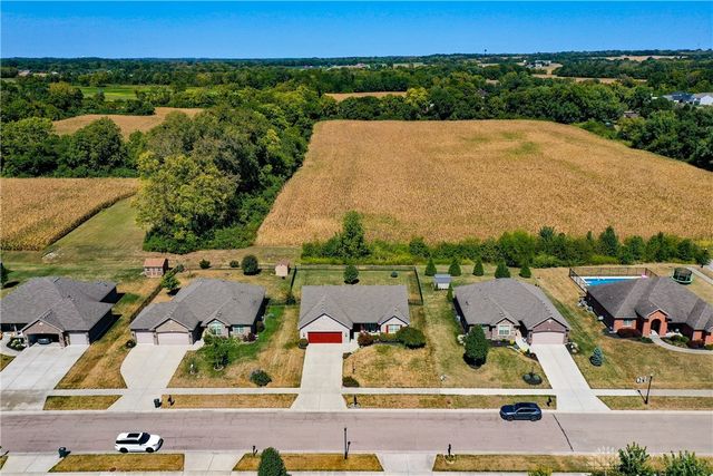 102 Wolf Creek Court, Franklin, OH 45005