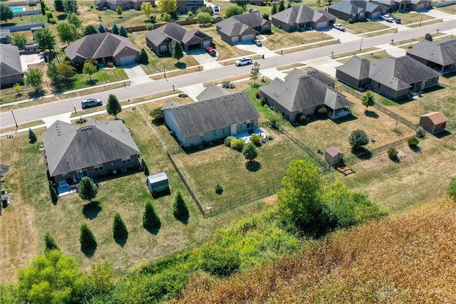 102 Wolf Creek Court, Franklin, OH 45005