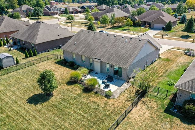 102 Wolf Creek Court, Franklin, OH 45005