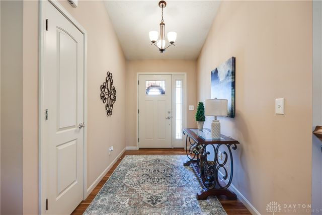 102 Wolf Creek Court, Franklin, OH 45005