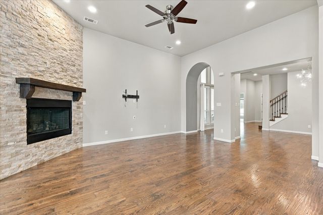 304 Thistle Ridge, Denton, TX 76210