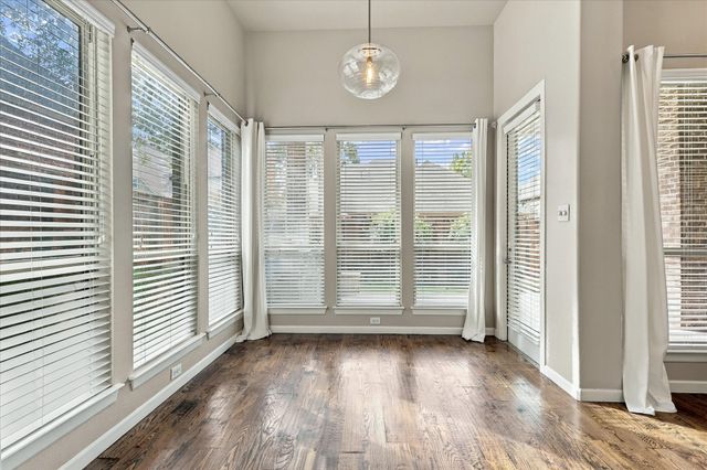 304 Thistle Ridge, Denton, TX 76210