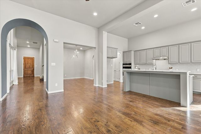 304 Thistle Ridge, Denton, TX 76210