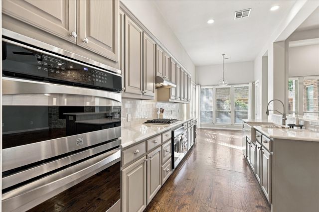 304 Thistle Ridge, Denton, TX 76210