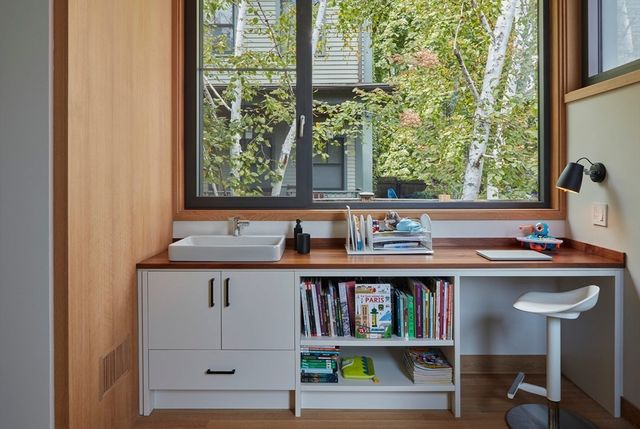 76 Holworthy St, Cambridge, MA 02138
