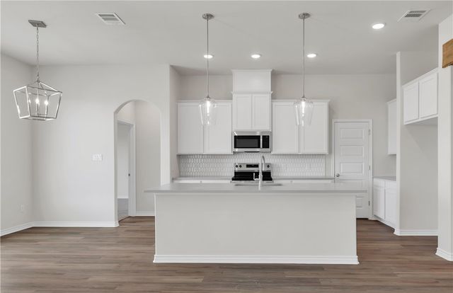 3525 Pointe du Hoc Loop, Bryan, TX 77808