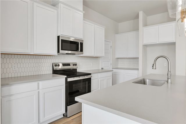 3525 Pointe du Hoc Loop, Bryan, TX 77808