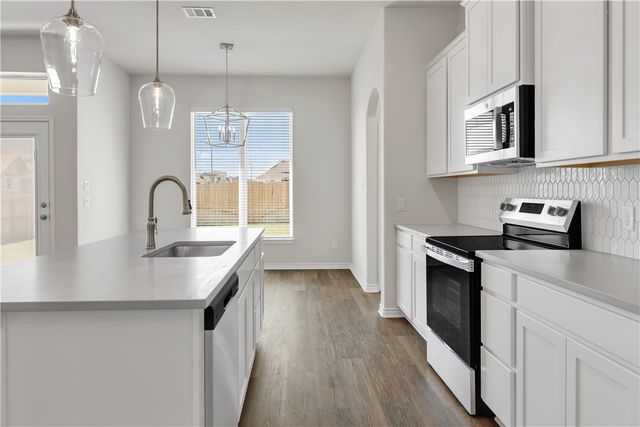 3525 Pointe du Hoc Loop, Bryan, TX 77808