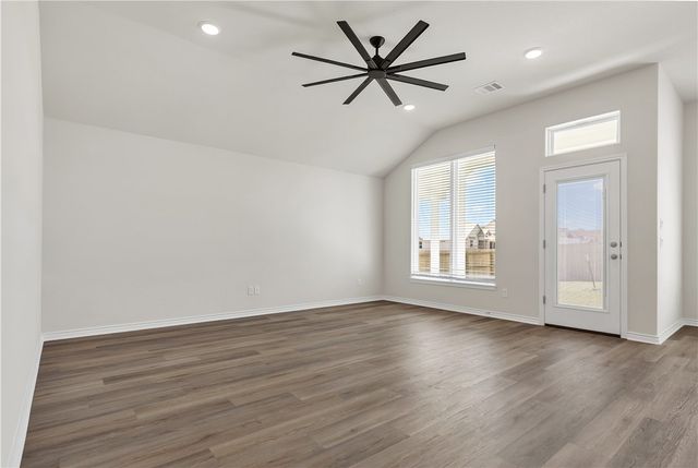 3525 Pointe du Hoc Loop, Bryan, TX 77808