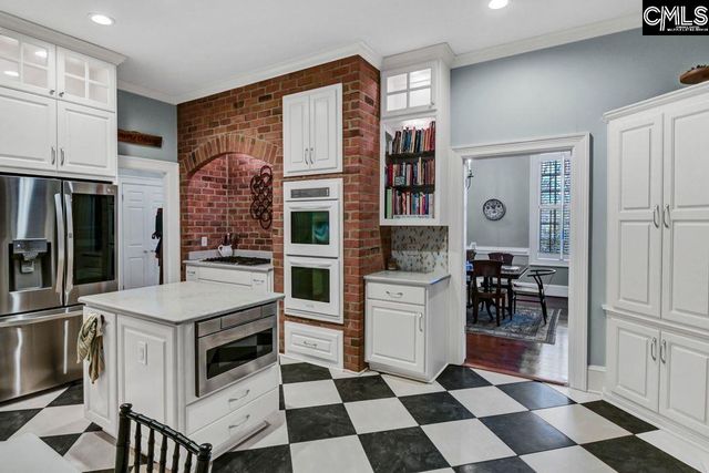 3800 Kilbourne Hill Road, Columbia, SC 29205