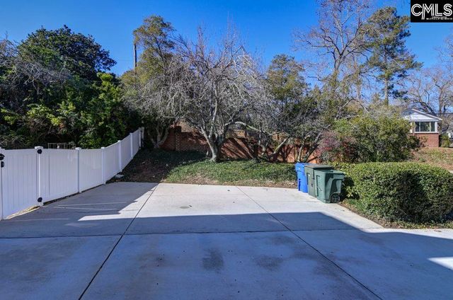 3800 Kilbourne Hill Road, Columbia, SC 29205