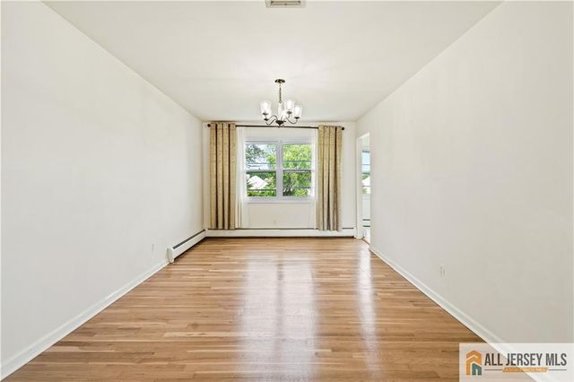4 Darby Road, Franklin, NJ 08873