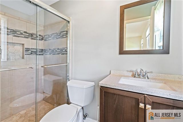 4 Darby Road, Franklin, NJ 08873