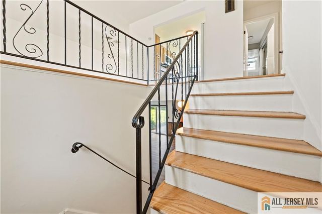 4 Darby Road, Franklin, NJ 08873