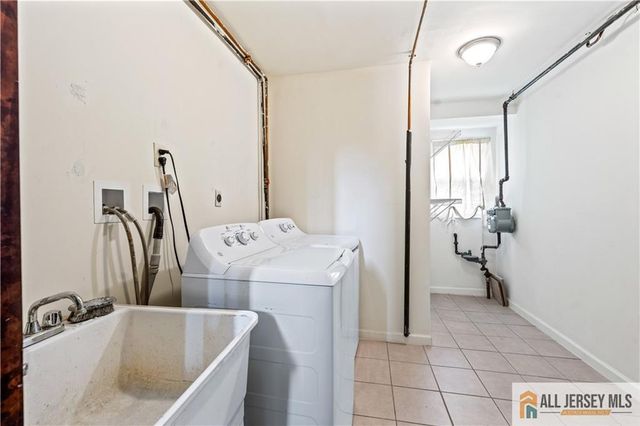 4 Darby Road, Franklin, NJ 08873