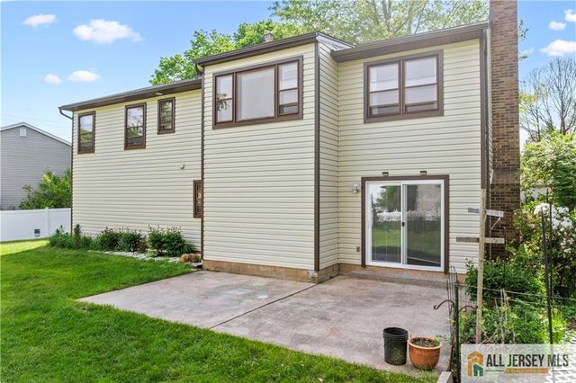 4 Darby Road, Franklin, NJ 08873