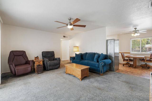 4159 N Lead Avenue, Fresno, CA 93722