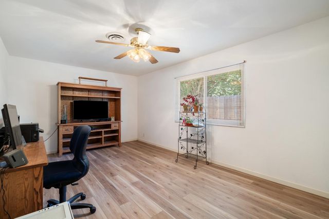 4159 N Lead Avenue, Fresno, CA 93722