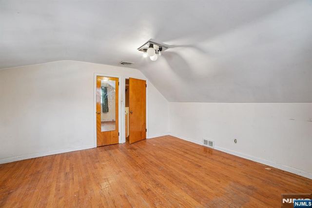 18 Byrne Place, Bergenfield, NJ 07621