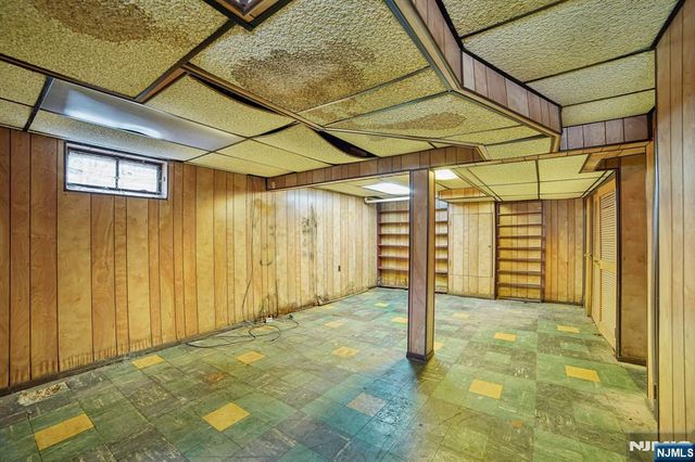 18 Byrne Place, Bergenfield, NJ 07621