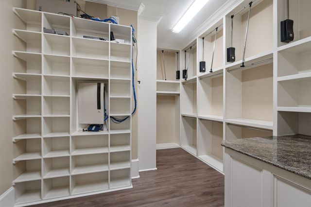 11718 Montmarte Boulevard, Houston, TX 77082